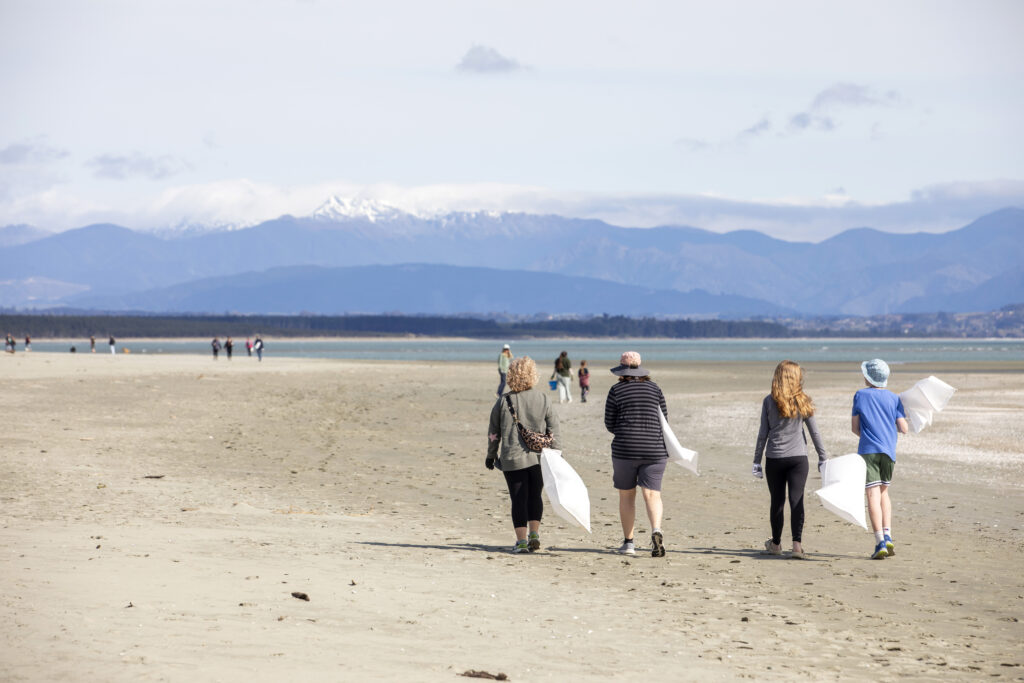 Picture by Tim Cuff 28 September 2024 - Tāhuna Beach Holiday Park clean-up at Tāhuna Beach, Nelson, New Zealand