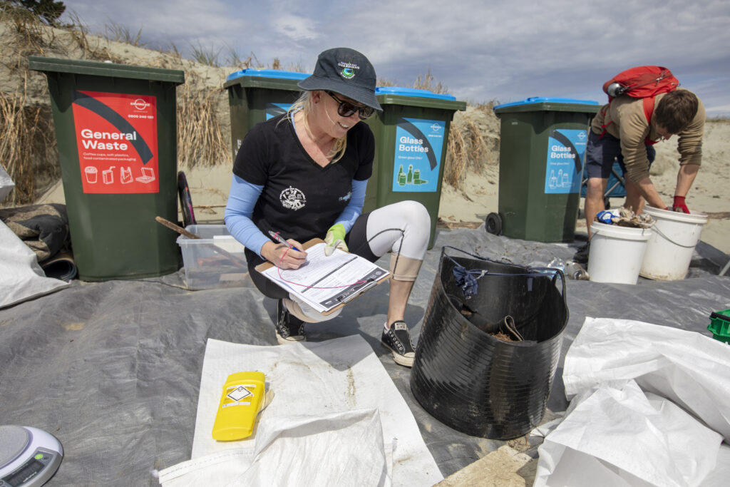 Picture by Tim Cuff 28 September 2024 - Tāhuna Beach Holiday Park clean-up at Tāhuna Beach, Nelson, New Zealand