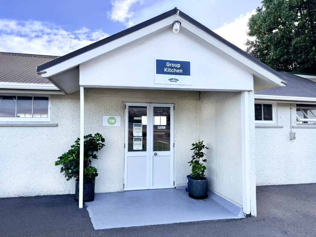 Group Kitchen, Tāhuna Beach Holiday Park