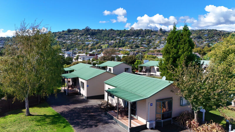 Apartment motels at Tahuna Beach Holiday Park